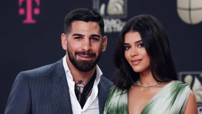 "და­ქორ­წინ­დი კაც­ზე, რო­მე­ლიც პრობ­ლე­მე­ბის დროს ღმერ­თს მი­მარ­თავს და არა სხვა ქა­ლებს... არ მე­ნა­ნე­ბი..." - ღალატი თუ აქტივების გაყოფა? ესპანური მედია ილიასა და ჯორჯინას დაშორების მიზეზებზე