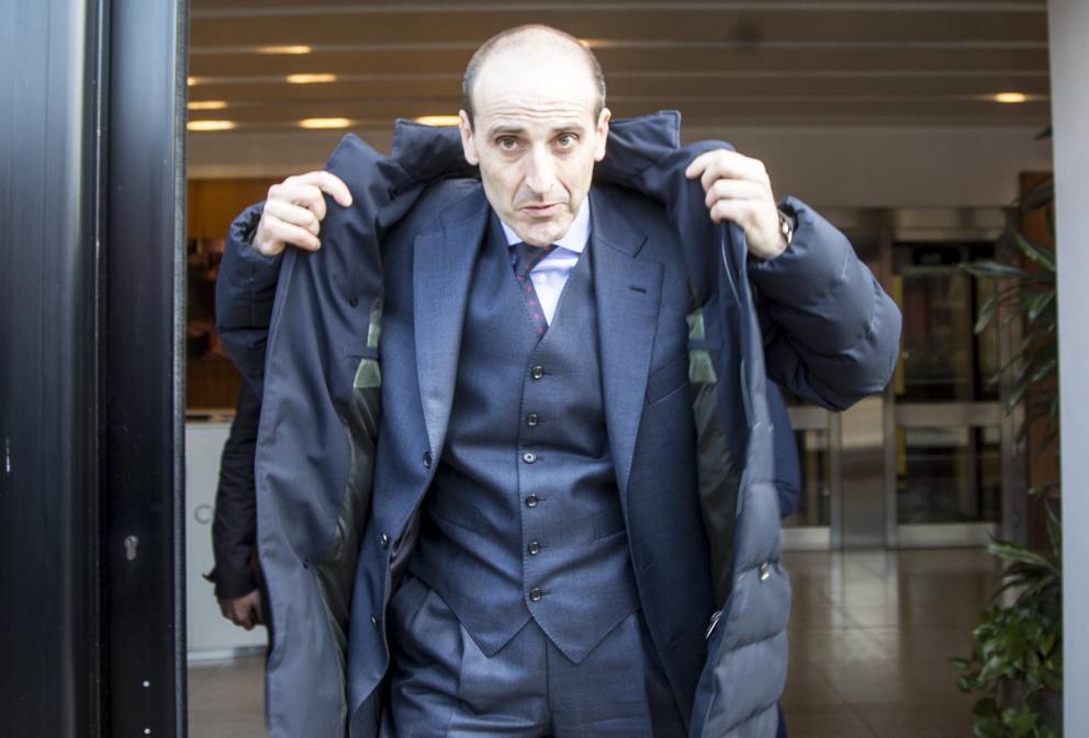 მოცეკვავე მილიონერის ცხოვრების უცნობი დეტალები: "მამას და მამიდაშვილს უნდა უმადლოდეს, ასეთი დალხენილი ცხოვრება რომ აქვს...ყველაფერი მზა-მზარეული ერგო" mshoblebi