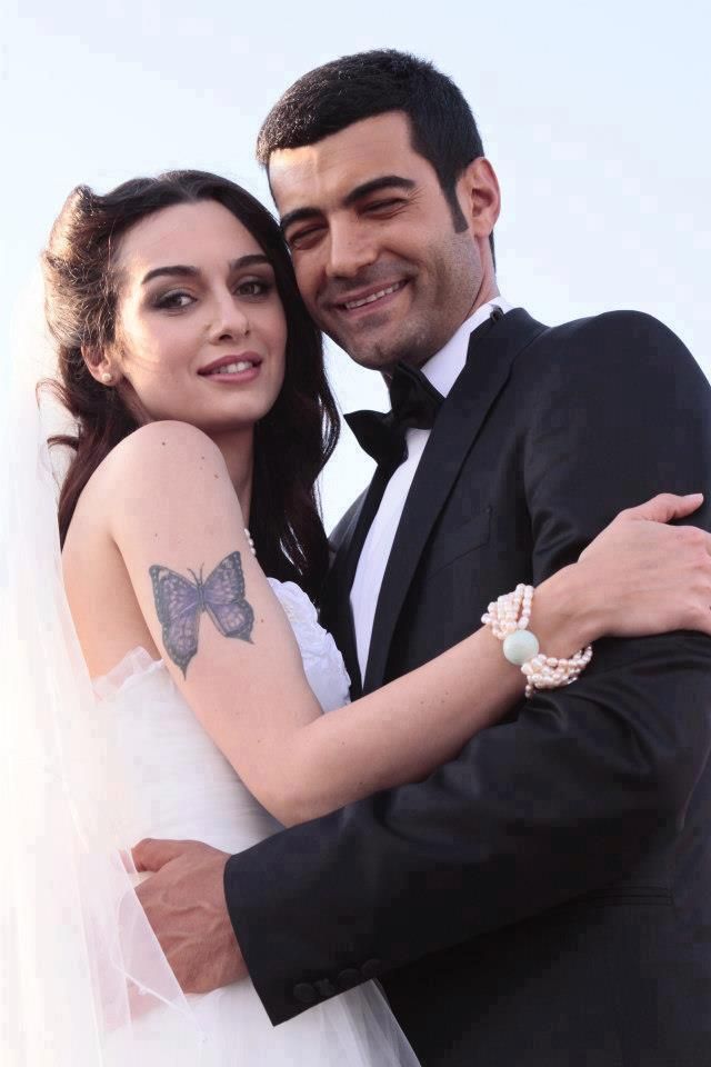 ცნობილი მსახიობი მამაკაცების რჩეული და ორი შვილის დედა - ამბები თურქ ლამაზმანზე mshoblebi