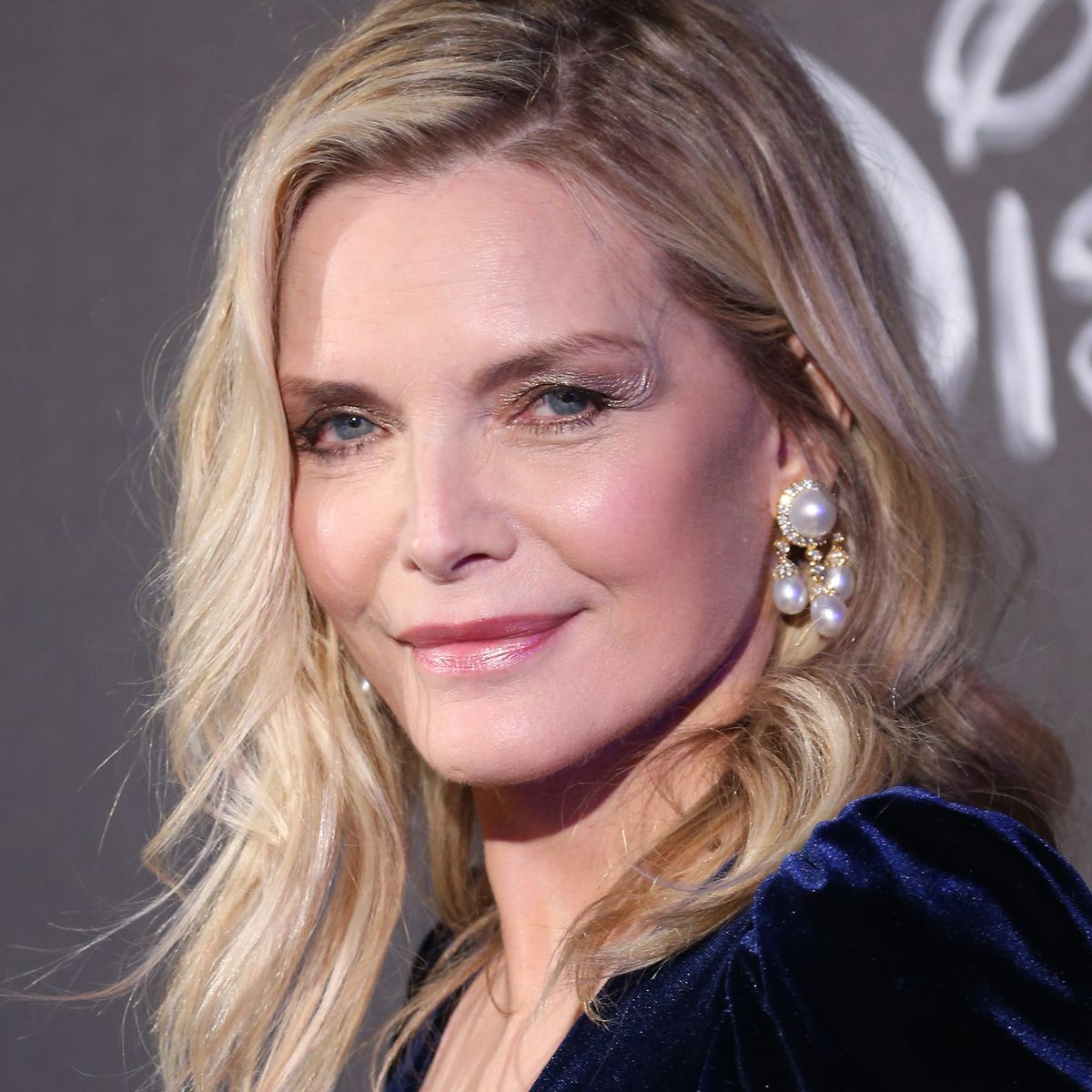 michelle-pfeiffer-attends-the-european-premiere-of-the-news-photo-1639582616-1697048491.jpg