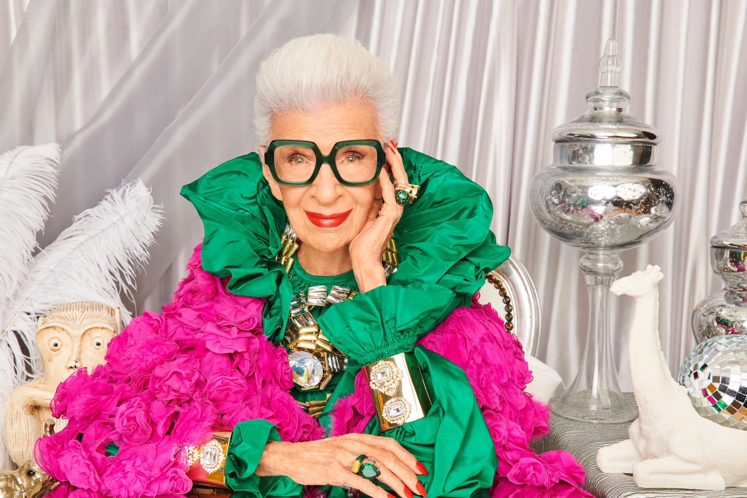 0222-iris-apfel-1709367390.jpg