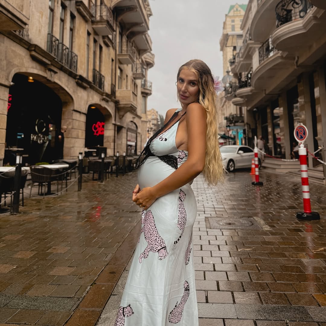 pregnant-summe-1755027970.jpg