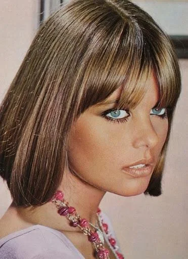 claudia-rivelli-ornella-mutis-sister-v0-cp52s2ic0kad1-1756295715.webp