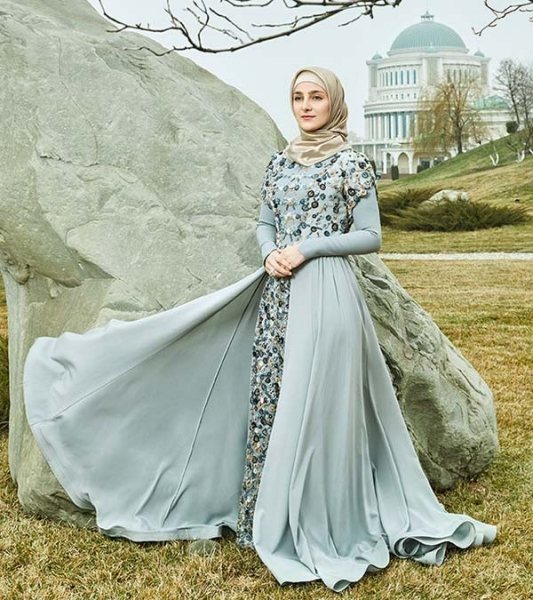 aishat-kadyrova-02-gjahih-1758090242.jpg