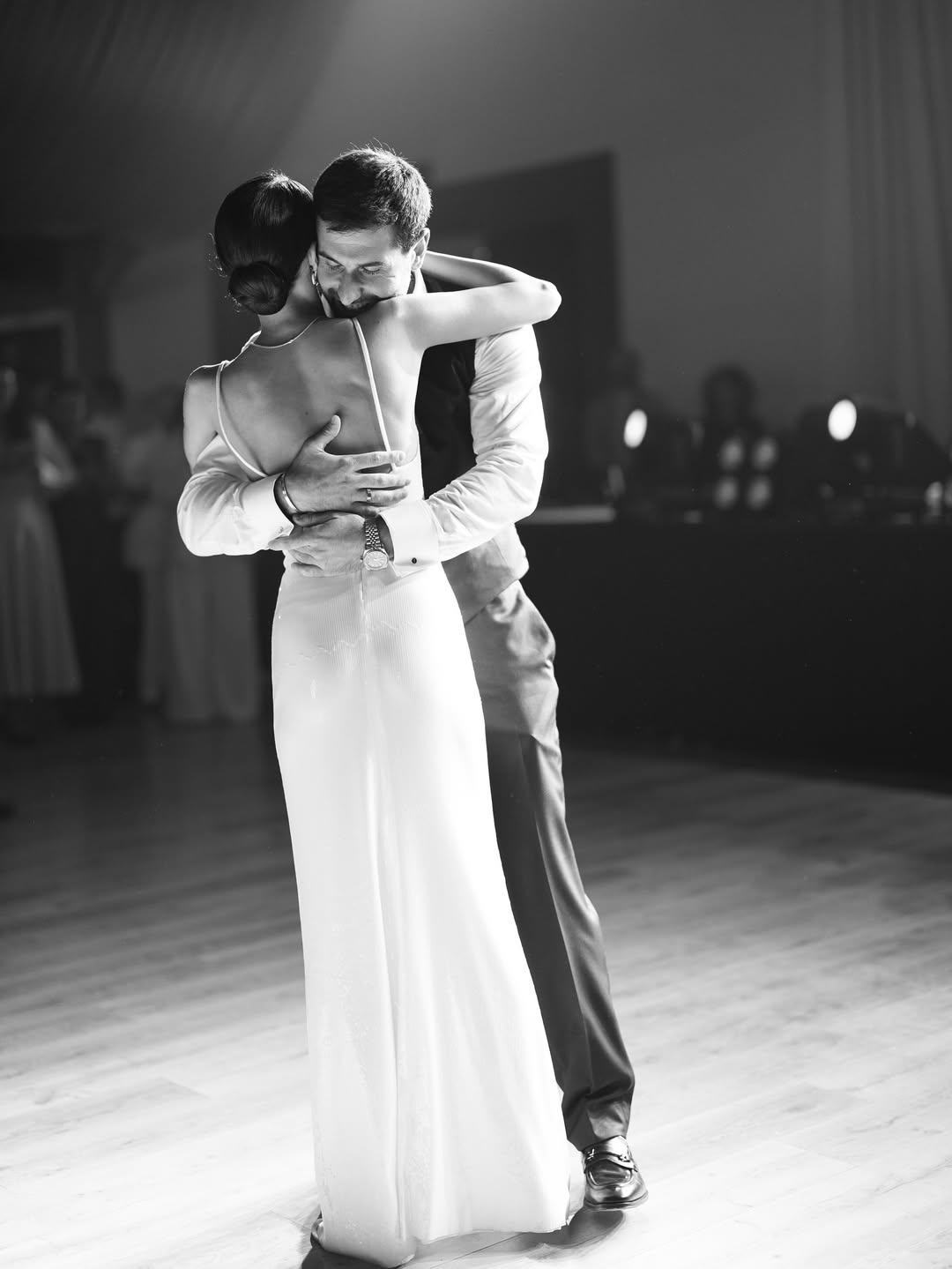 and-they-lived-happily-ever-afterketikhaduri-khvistanikk-dress-verawangbride-mua-mari-3-1759486840.jpg