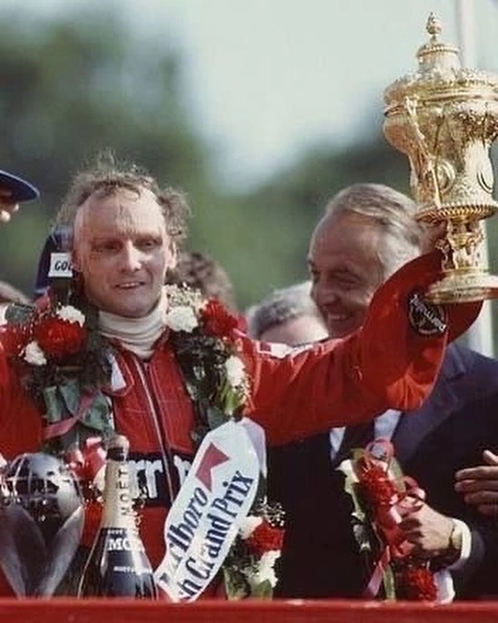niki-laudas-horrific-accident-at-the-german-grand-prix-1976the-old-nurburgring-could-never-be-2-1761213462.jpg