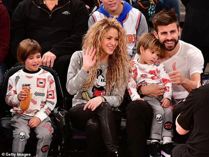 70913705-12077703-split-shakira-shares-her-two-sons-with-former-football-player-ge-a-13-1683907178835-1765431068.webp