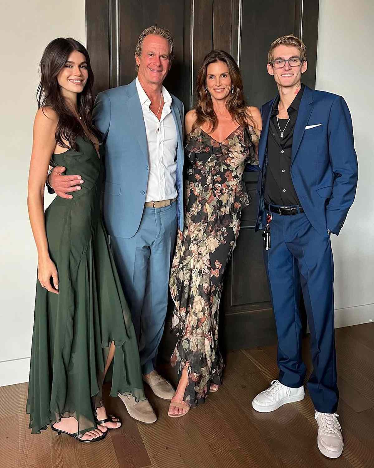 kaia-rande-preston-gerber-cindy-crawford-instagram-080524-2c215b030edf4052be0aa5fe5be04f72-1771933901.jpg
