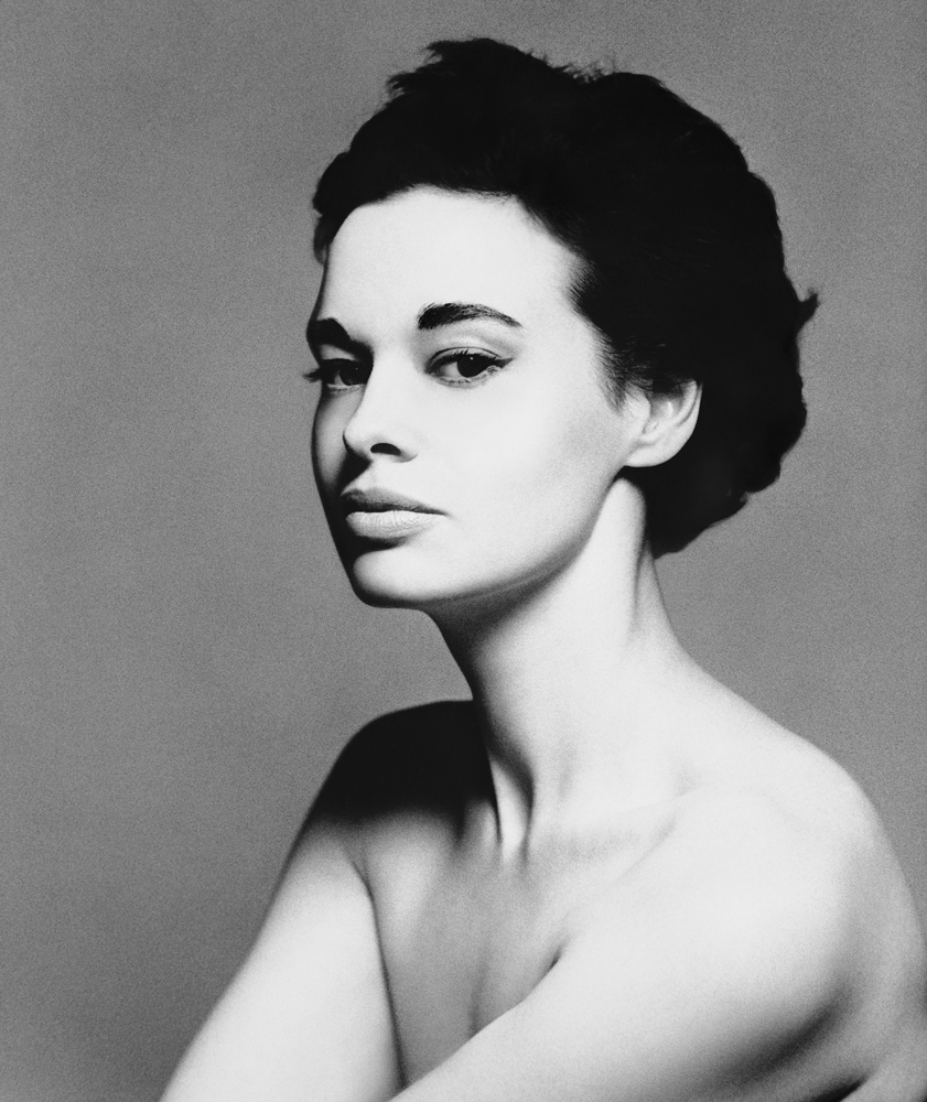img-gloria-vanderbilt-200655981745-1775147682.jpg