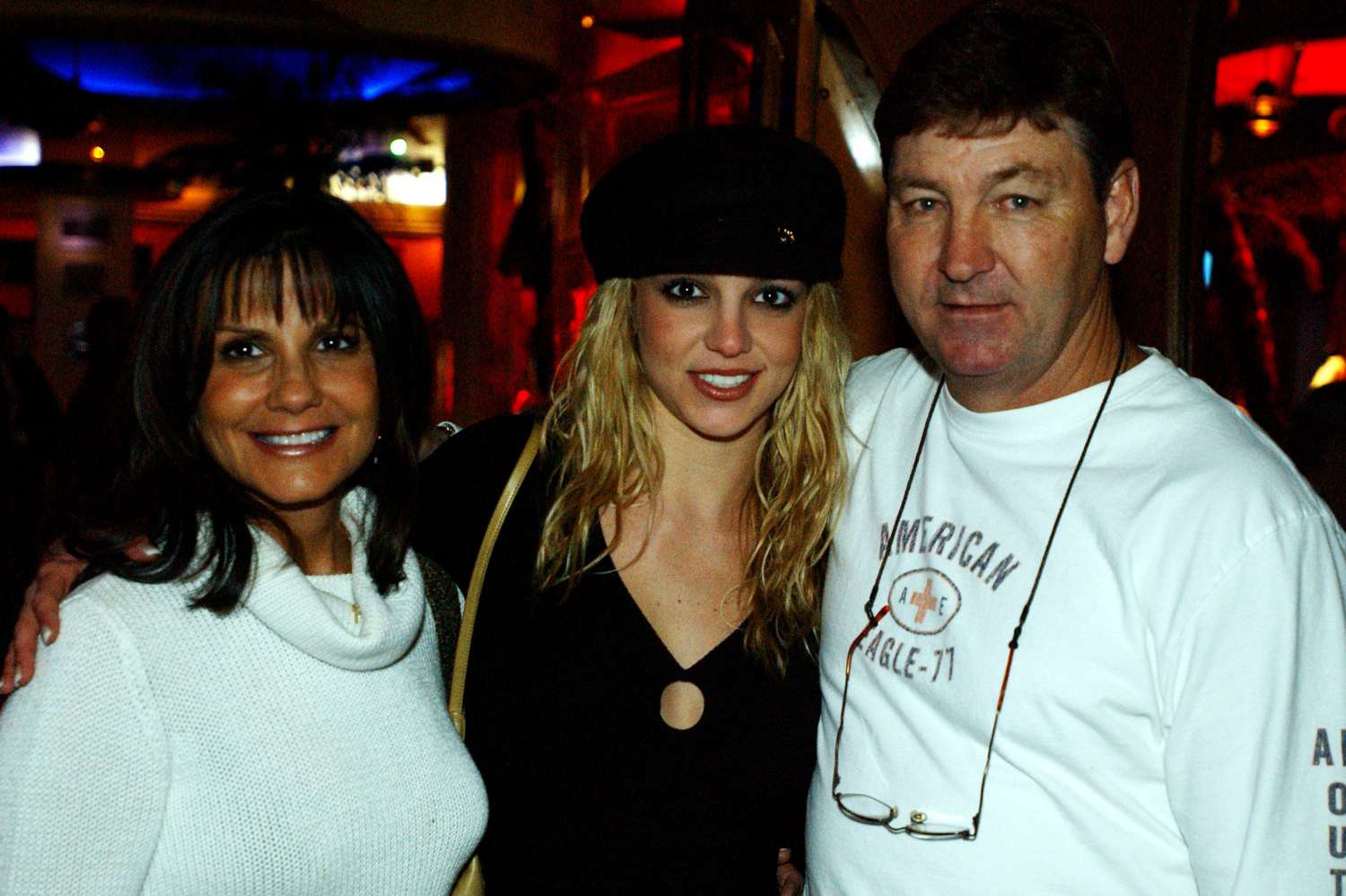 britney-spears-parents-101623-tout-ced1d20975e047908f64b6add5384d38-1786191292.jpg