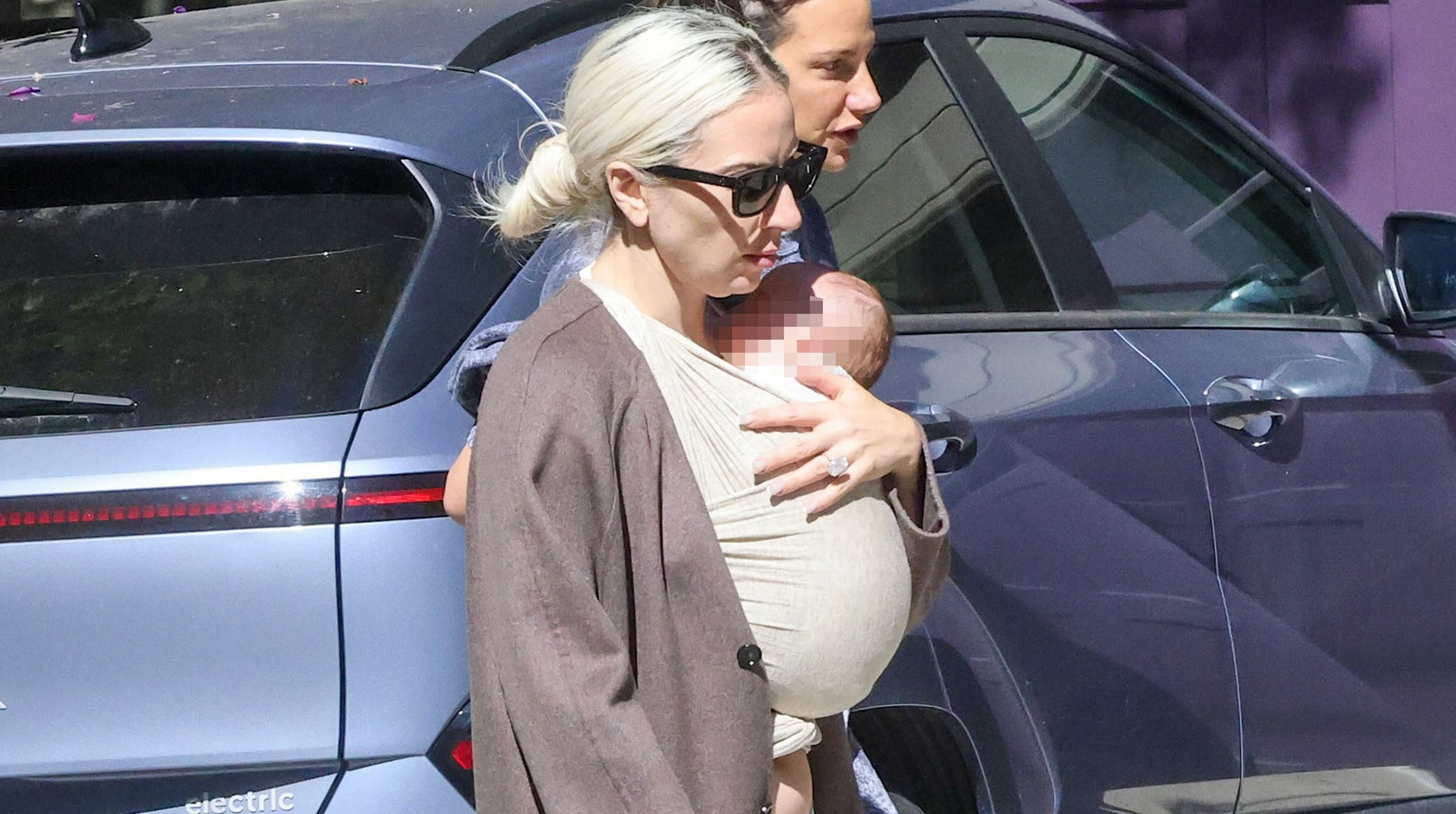 2026-gaga-baby-motherjpg-1789203649.d8a1fd9fb62244533f4cb2fa7db89191.jpg
