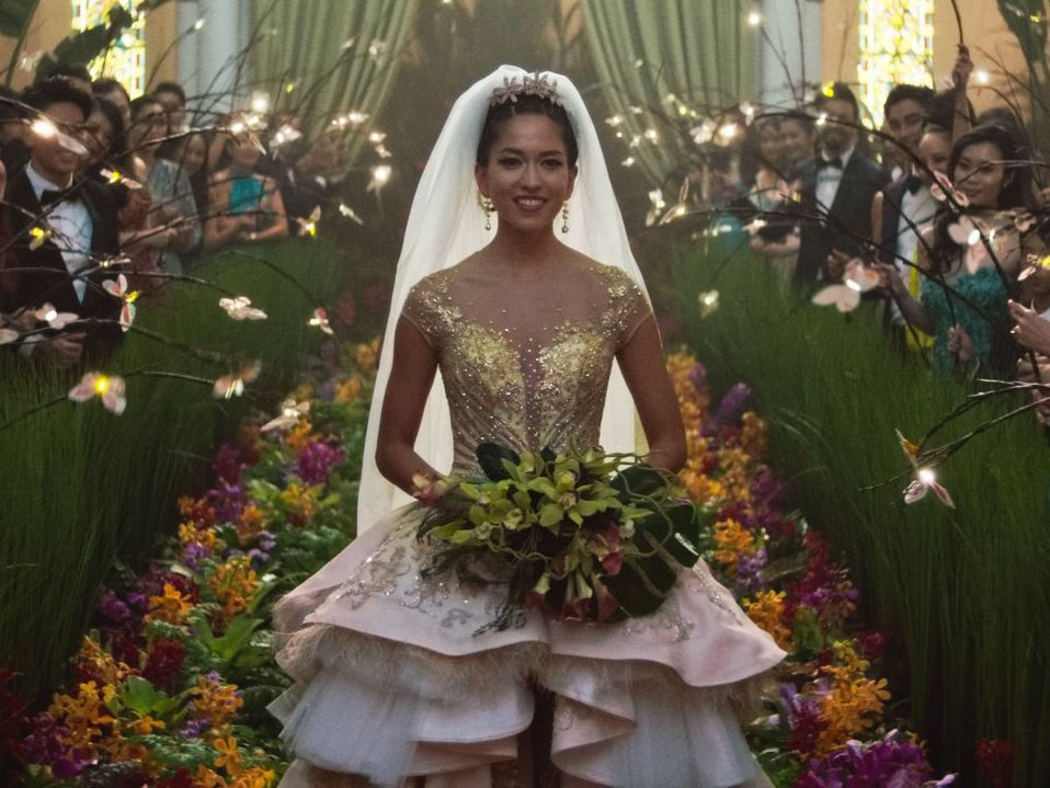 081418-crazy-rich-asians-wedding-dress-embed-869a081af5ae4064b66eabde8c10c9db-1790663462.jpg
