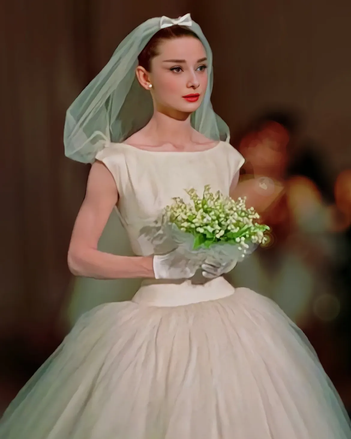 audrey-hepburn-wedding-dr-1790663014.webp