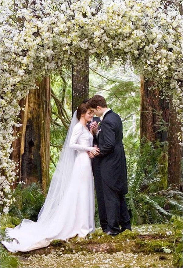 twilight-wedding-1790661787.webp